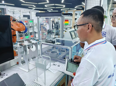 齊風(fēng)魯韻·技行中國(guó) 漢語(yǔ)橋團(tuán)組深入智能制造先進(jìn)技術(shù)培訓(xùn)，聚焦智能控制系統(tǒng)集成